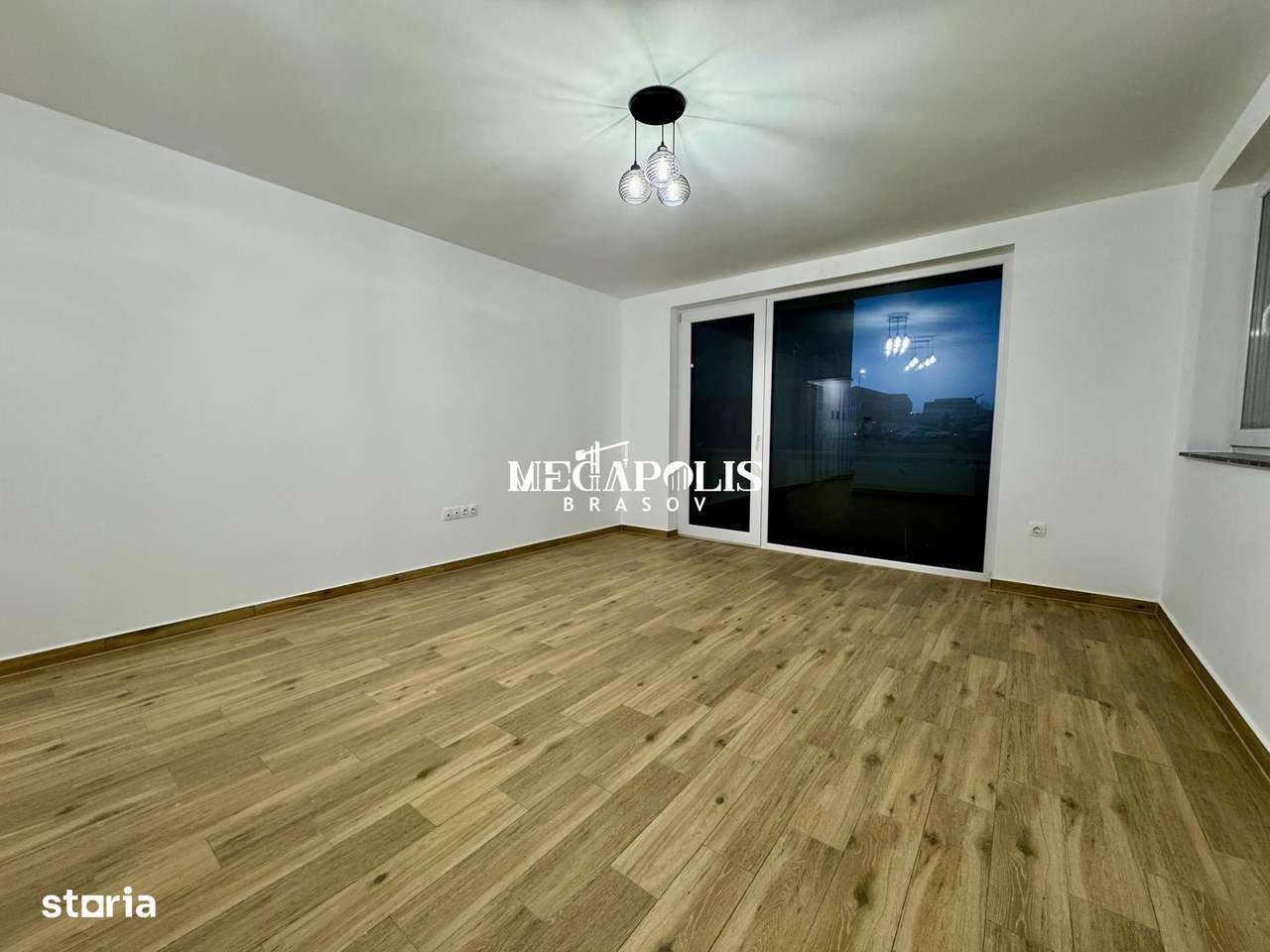 Garsonieră de Vânzare | Parcare | 42 mp | Tractorul-8