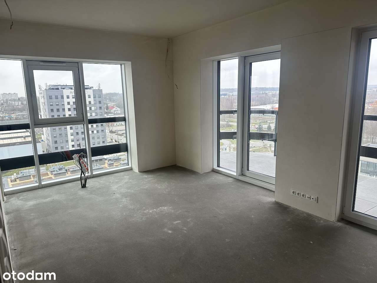 Mieszkanie 3 pok, Plaza Tower II, 11 piętro, atrakcyjna cena - Pełny obrazek: 2/7