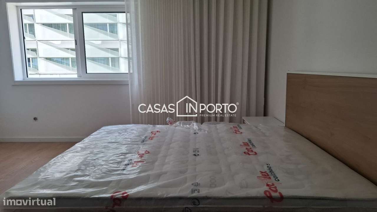 Moradia Triplex T2 com Terraço - Localização Premium junto à Lapa,-28