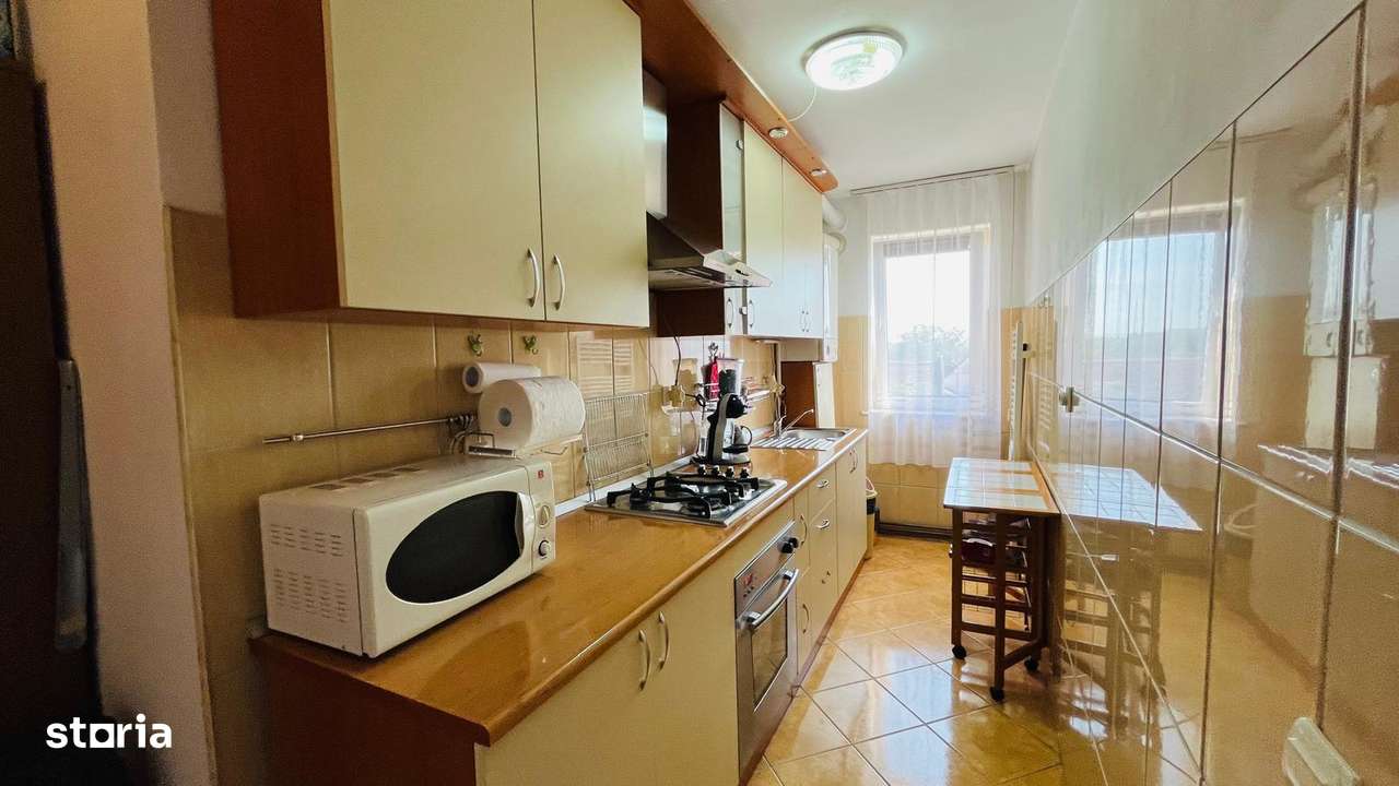 Apartament De Vanzare In Sebes, 2 Camere, Et.2-3