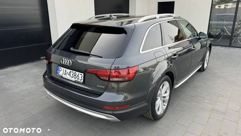 Audi A4 Allroad - 22