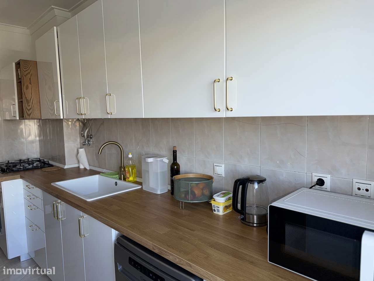 T2 com varanda no Casal do Marco - Grande imagem: 5/17