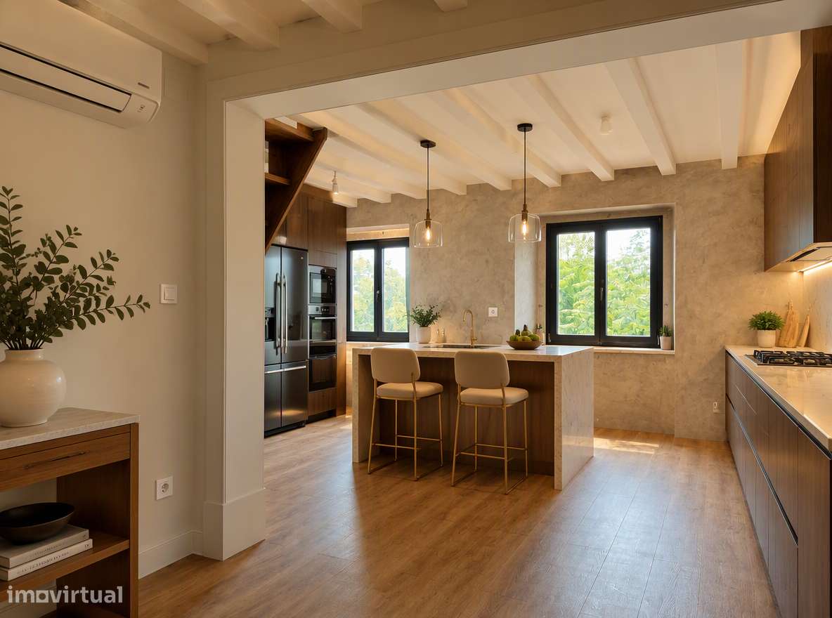 T2 Renovado com Varanda e Vista Castelo, Príncipe Real, Lisboa-2