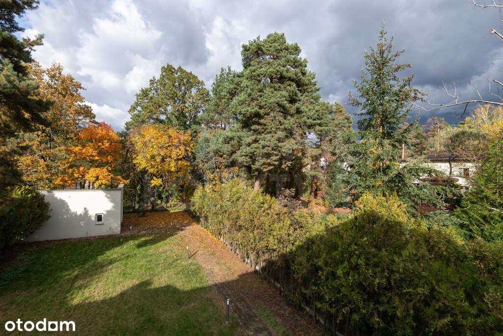 Dom z dużym ogrodem w sercu Starego Anina.-5