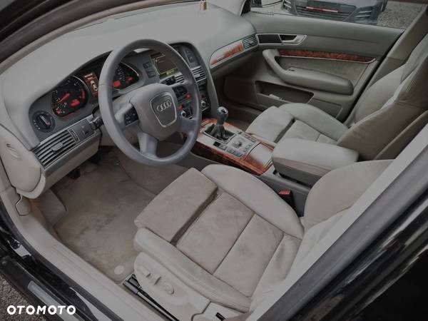 Audi A6 2.4 Quattro - 17