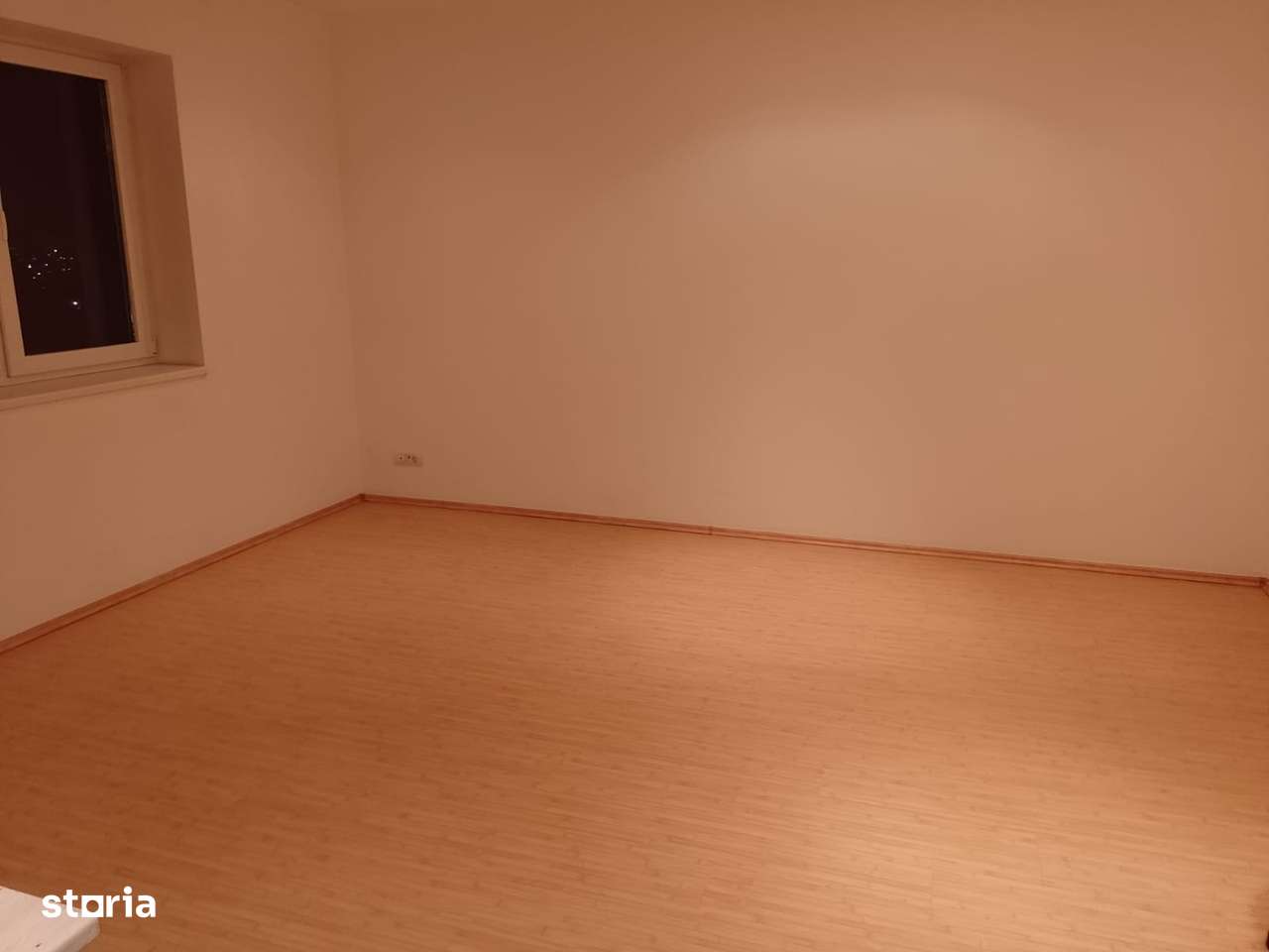 Apartament 3 camere modern Vitan Barzesti, Rin Hotel-1