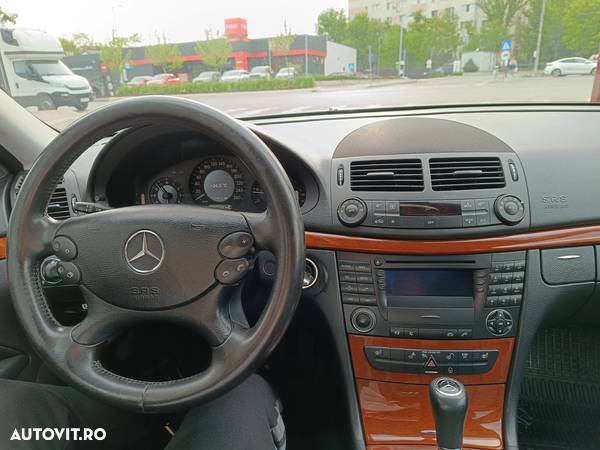 Mercedes-Benz E - 7