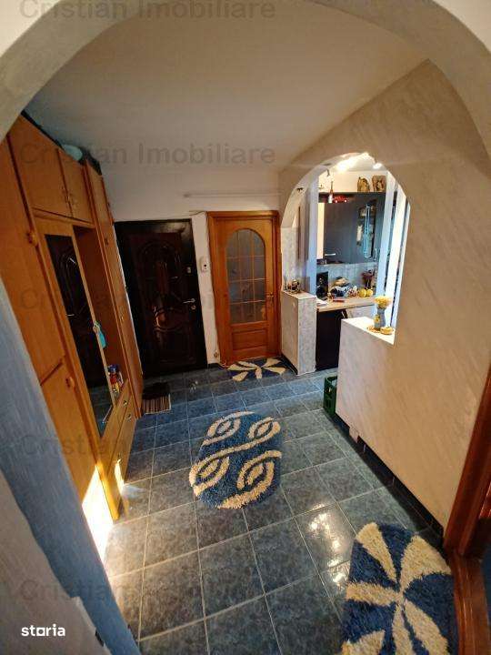 Super 2 cam conf 1 Decomandat 52 mp Radu Negru - Capatul lui 4 - Imagine principală: 4/9