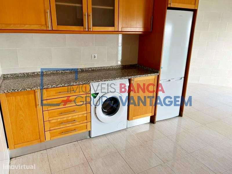 Apartamento T2 a 2 minutos da Estação de Comboios da Azambuja - Grande imagem: 5/13