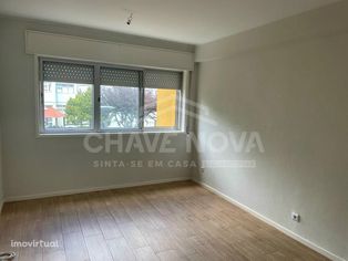 Apartamento T2 pronto a habitar em Mafamude