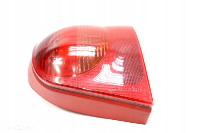 RENAULT TWINGO I FL LAMPA TYLNA PRAWA D07700426320 - 2