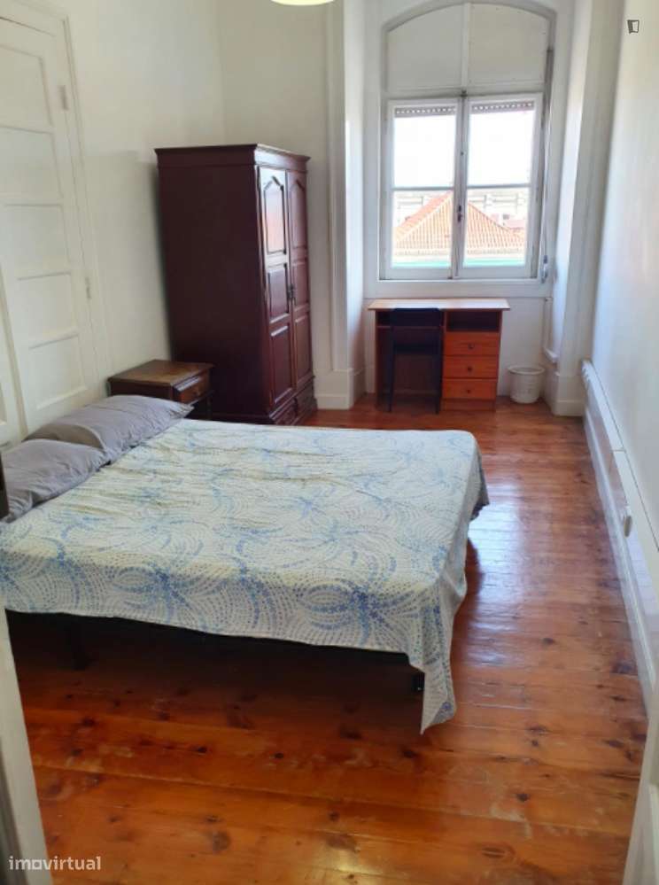 Quarto - localizado em Alcântara Lisbon - Grande imagem: 5/8