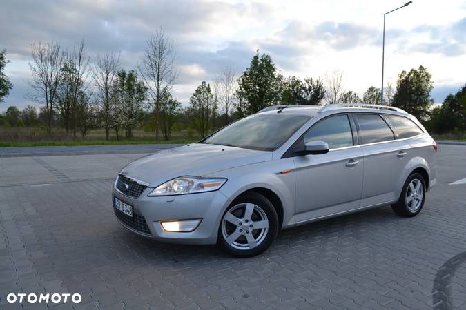 Ford Mondeo Turnier 2.0 Ghia - 36