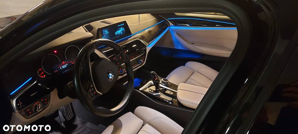 BMW Seria 5 520d Luxury Line sport - 6