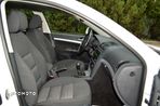 Skoda Octavia Combi 2.0 TDI DPF 4x4 Scout - 10