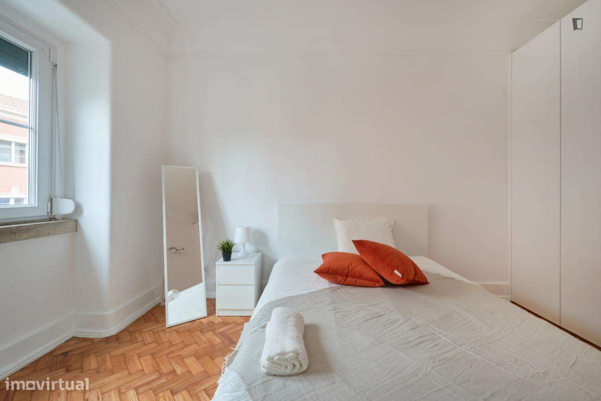 Quarto - localizado em Amoreiras Lisbon - Grande imagem: 4/7