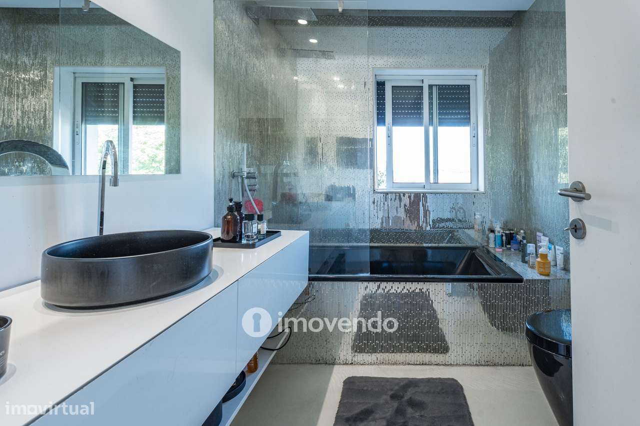 Moradia Independente em Nogueira - Elegância, Conforto, Exclusividade-15