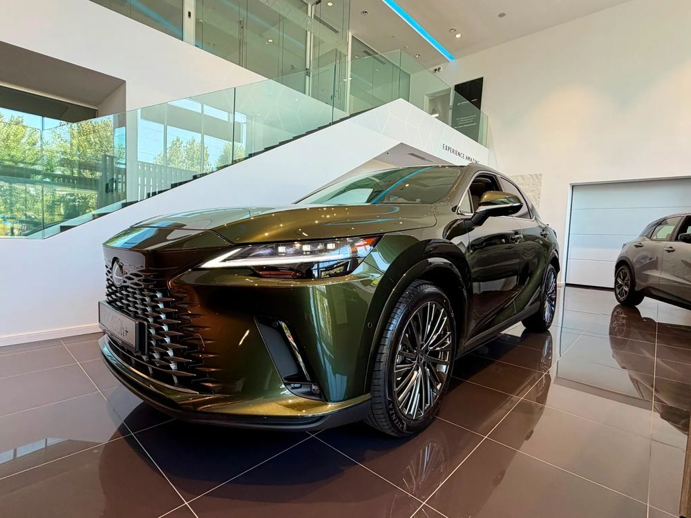 Lexus RX IV [2015 - Prezent] 450h+ E-Four PHEV Luxury 2026