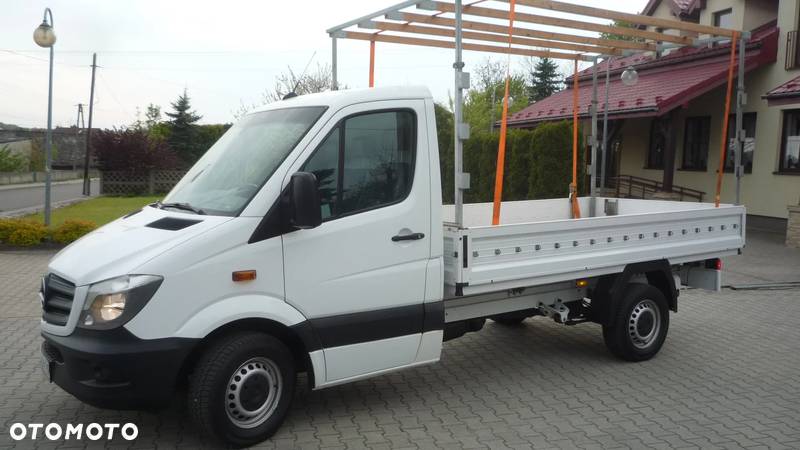 Mercedes-Benz Sprinter - 1