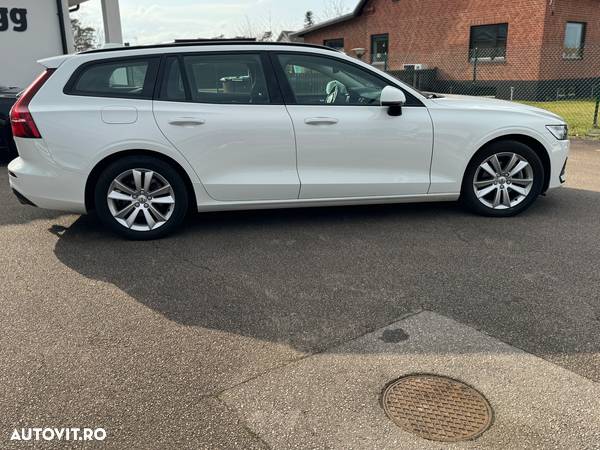 Volvo V60 D3 Momentum - 5