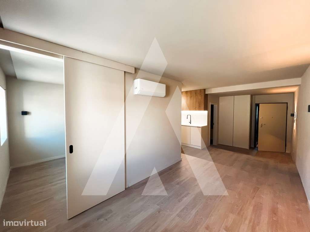 Apartamento T0 com localização exclusiva - Grande imagem: 5/14