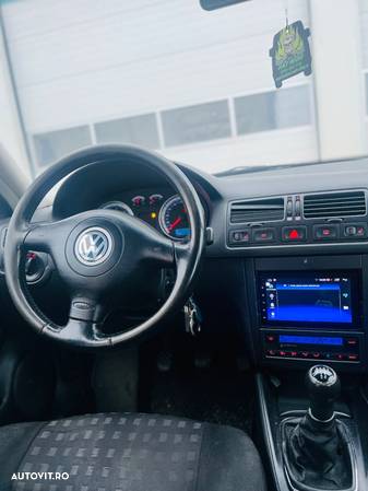 Volkswagen Bora 1.6 Highline - 7