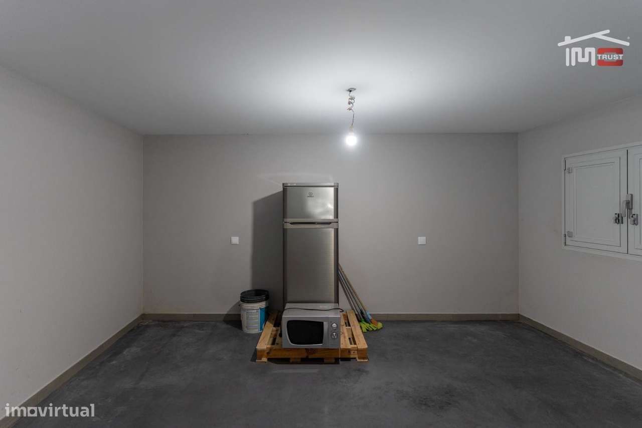 Fantástica moradia como nova T3 a poucos minutos de Ourém e Fátima - Grande imagem: 5/36