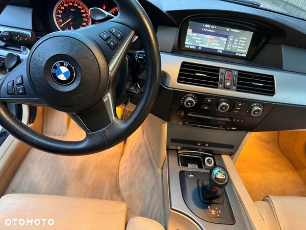 BMW Seria 5 530i - 15