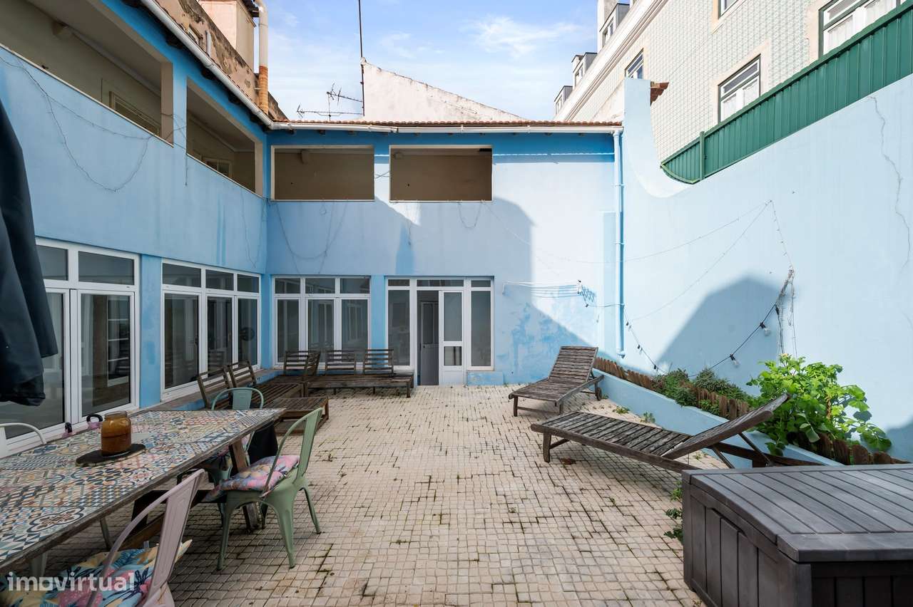 Apartamento T2+1 com 50 m² de Logradouro privativo e garagem, Lisboa-28