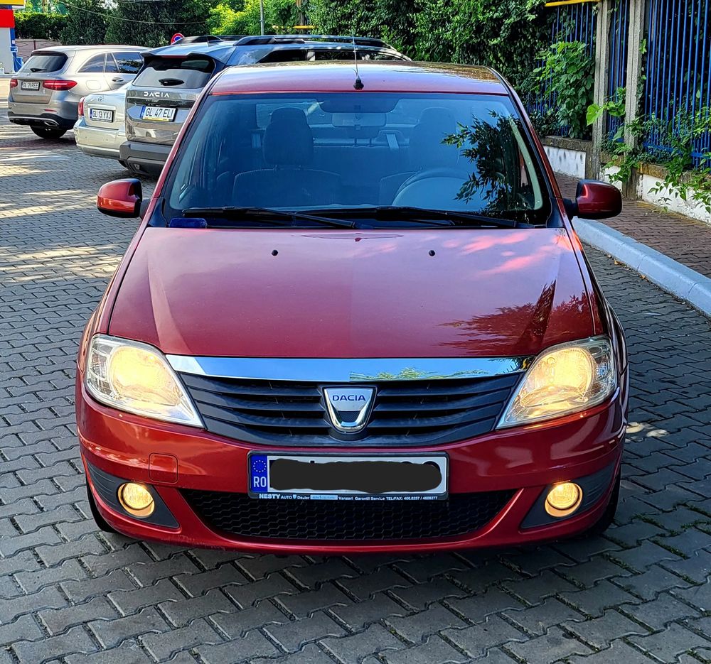 Dacia Logan I [2004 - 2012] 1.6 MPI Laureate 2012