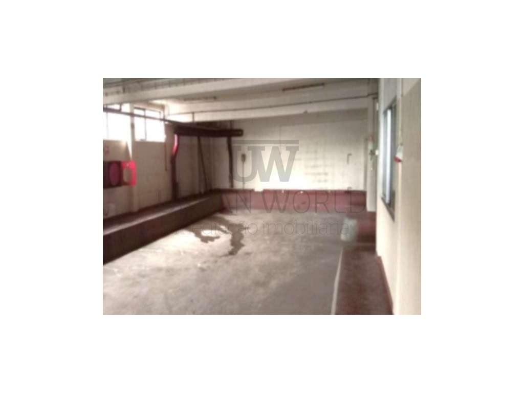 Armazém Industrial, Alfragide - Centro, 7.144 m2 - Grande imagem: 5/5