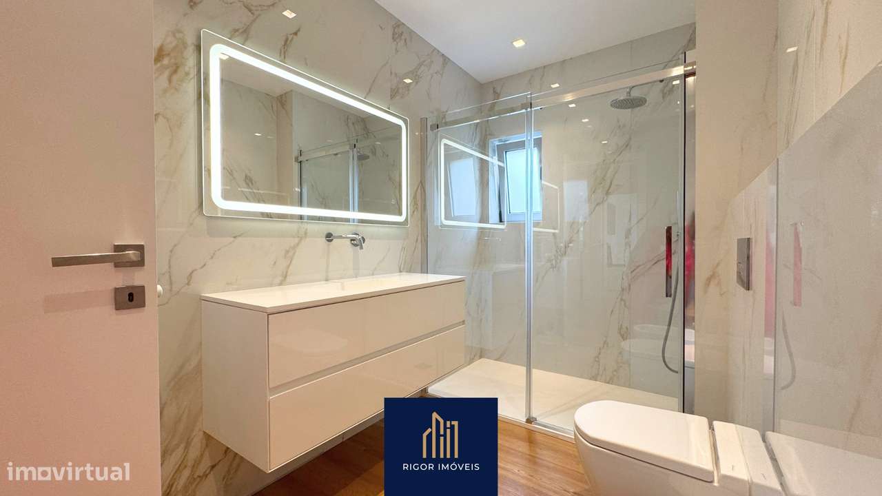 Apartamento T4 Zona Balnear Póvoa de Varzim, Avenida Santos Graça-17