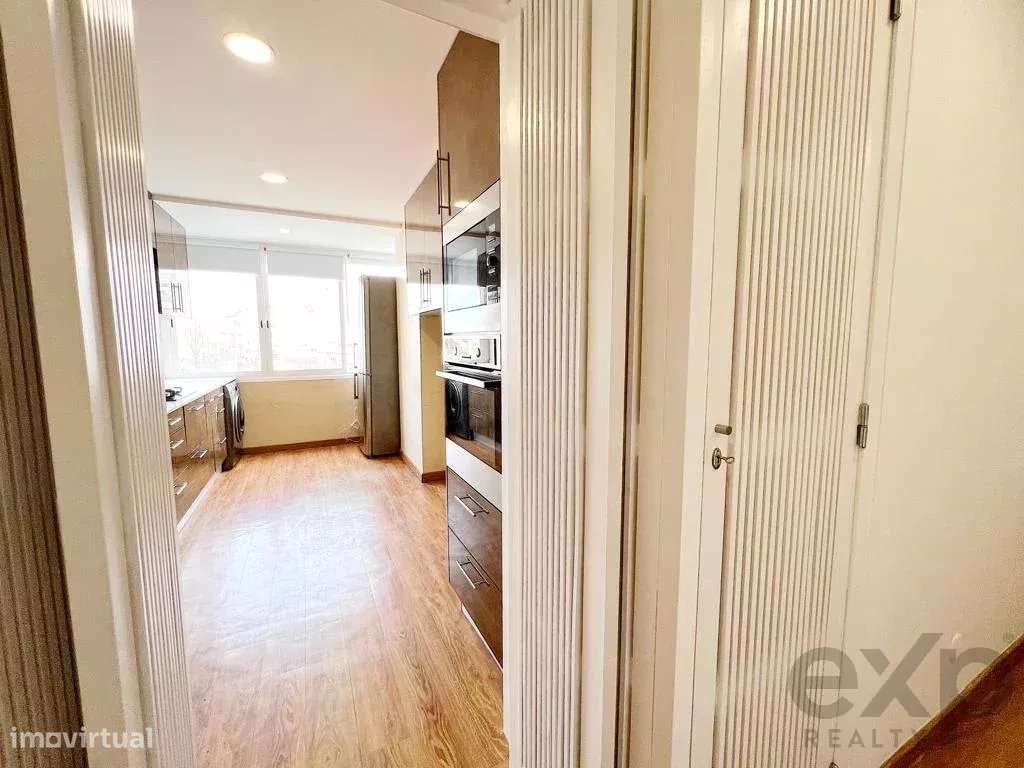 Apartamento T2 Remodelado em Campo de Ourique - Grande imagem: 4/20