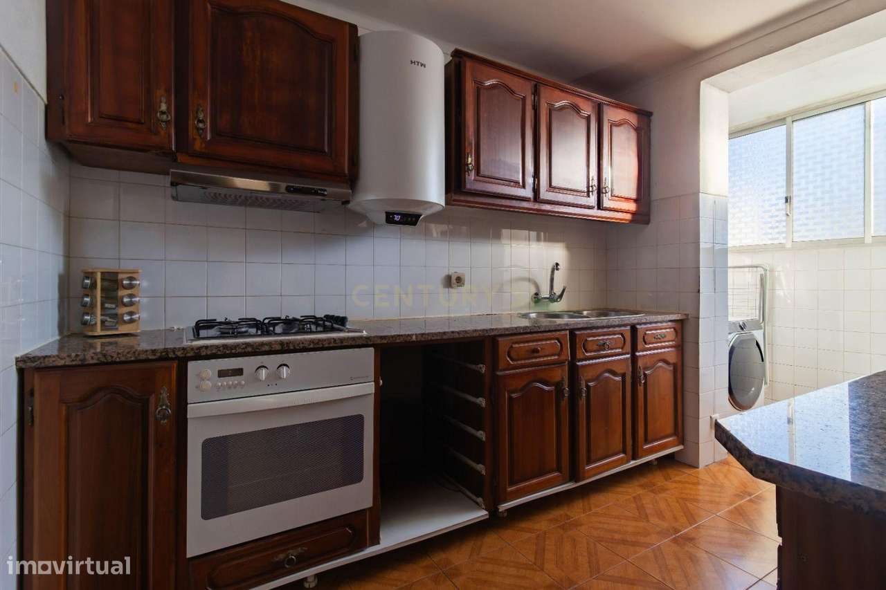 Apartamento T3 na Marinha Grande, Leiria-16