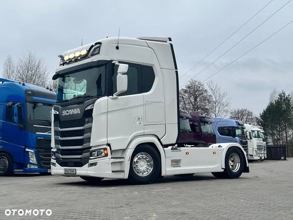 Scania S450 pełna opcja skóra przód na poduszce po kontrakcie w scanii - 3