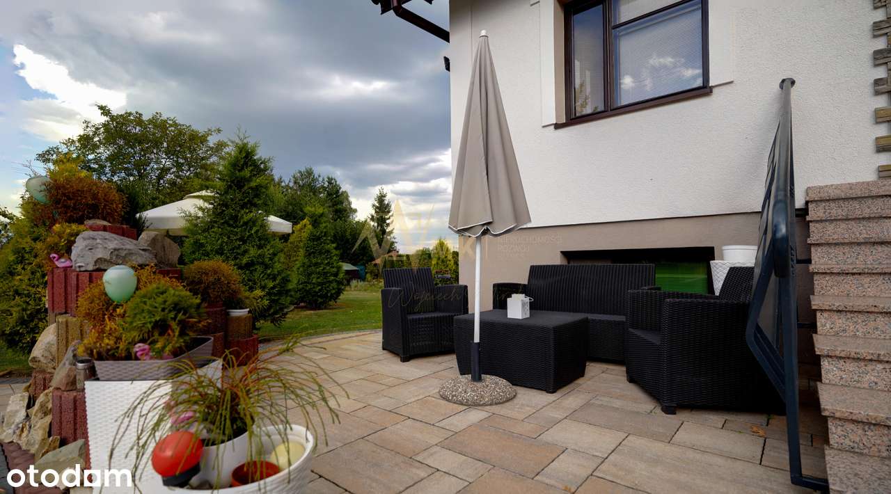 KOMFORTOWY DOM Z OGRODEM I 3 GARAŻAMI!-7