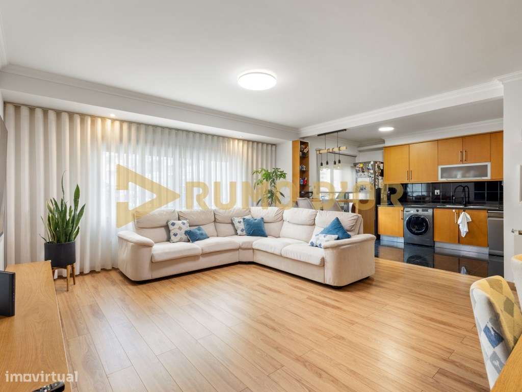 Exclusivo T3 em Condomínio Privado no Carregado com Terraço, Varand...-8
