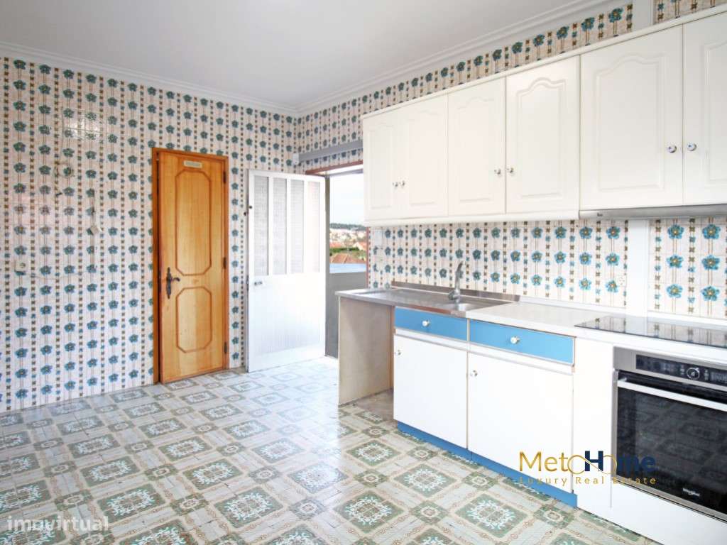 Moradia de 4 frentes em Perosinho-17