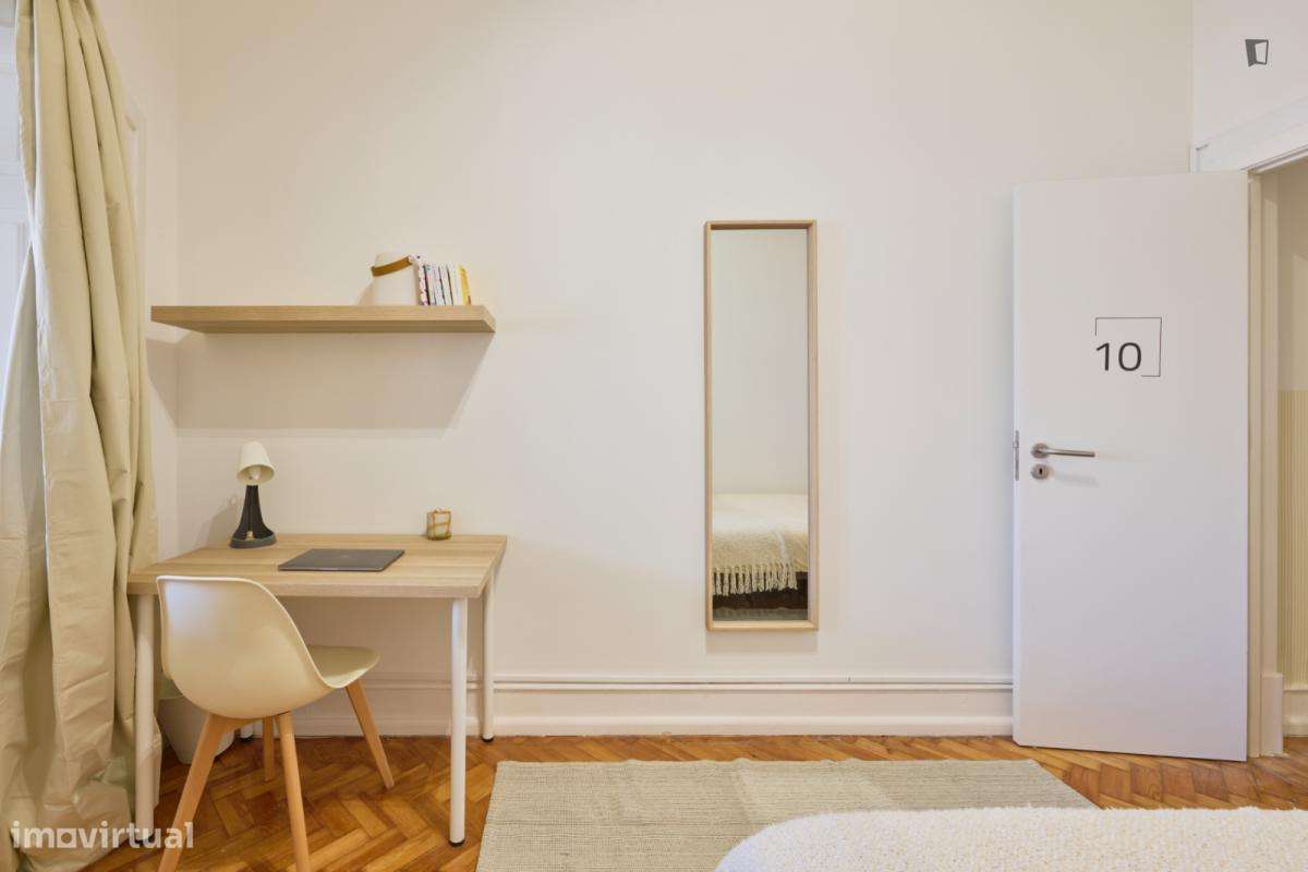 Quarto - localizado em Alameda Lisbon - Grande imagem: 5/7