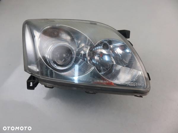 LAMPA PRAWA PRZEDNIA TOYOTA AVENSIS II T25 - 14