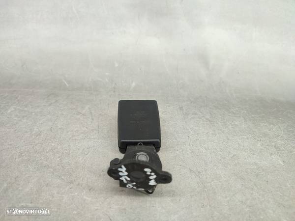 Encaixe Cinto Tras Meio Seat Leon St (5F8) - 2