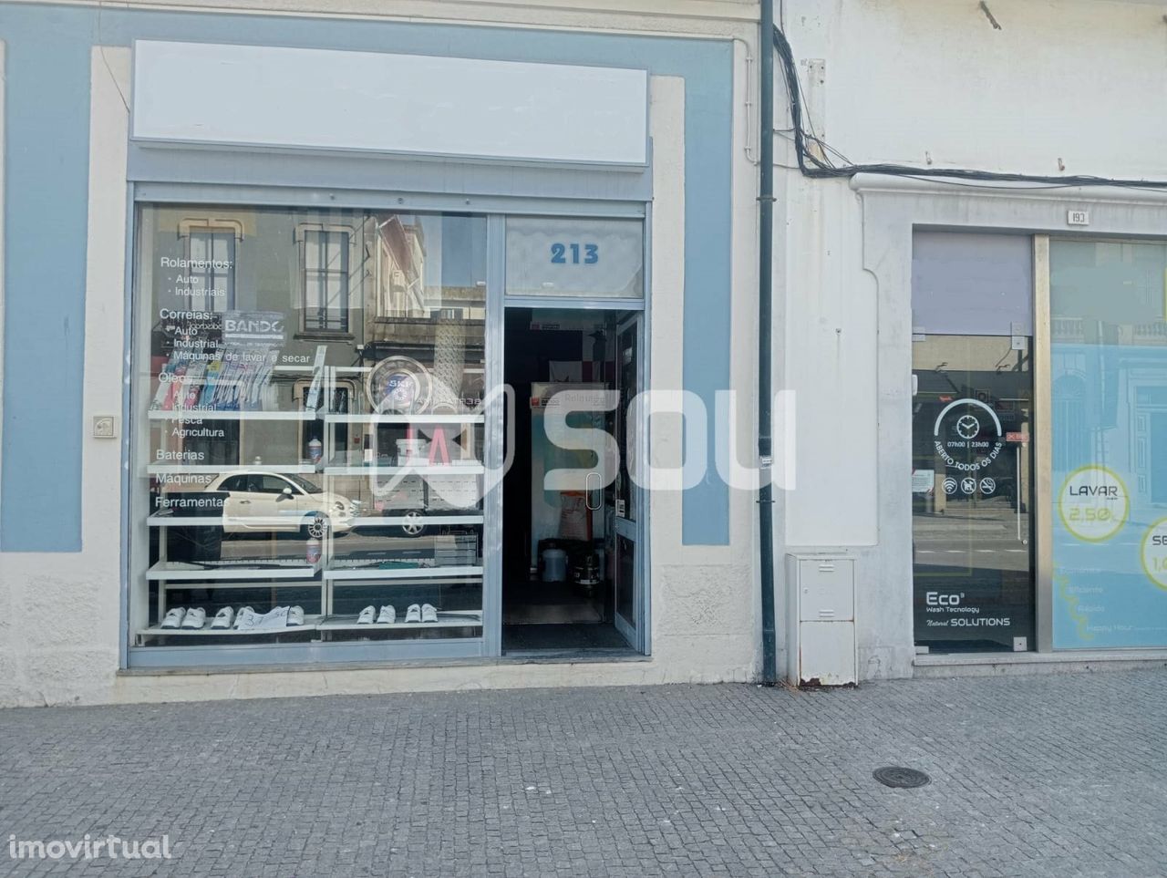 Loja de artigos automóveis no Centro de Matosinhos