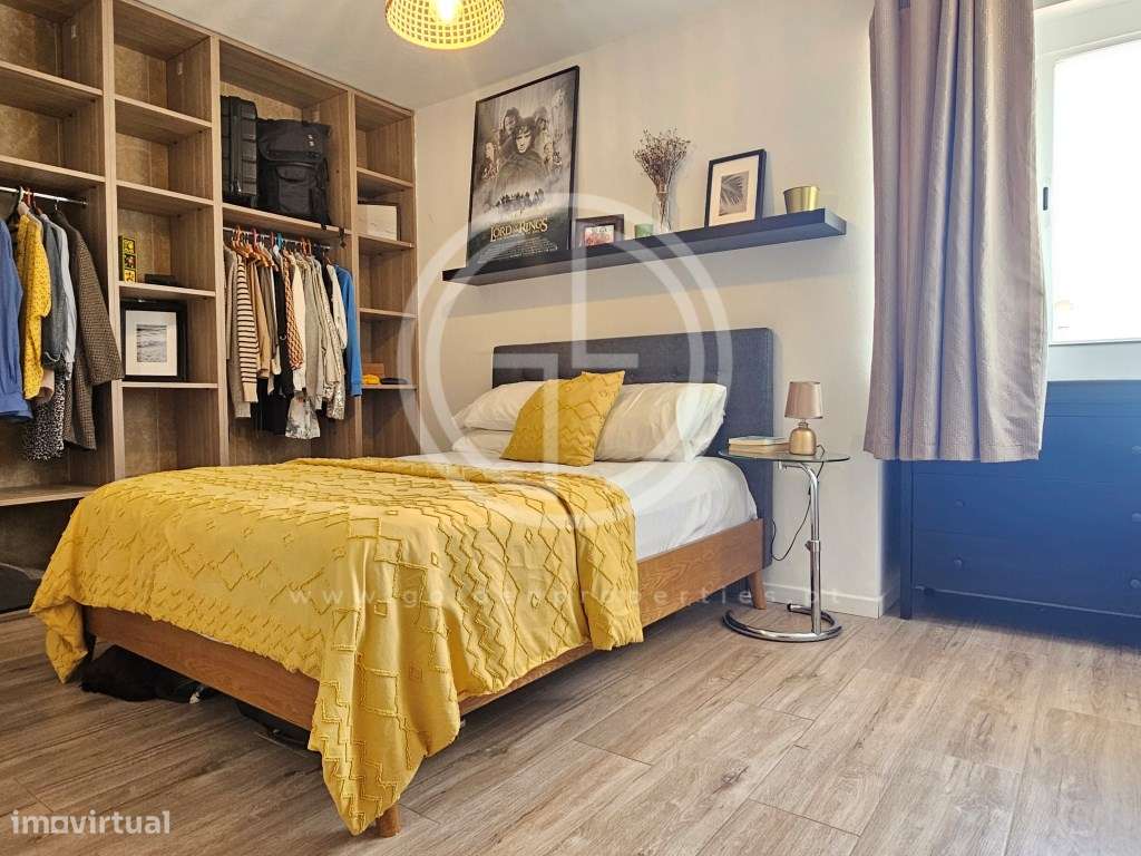 Apartamento T2 em Quarteira, com espaçoso terraço, e perto da praia-10