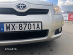 Toyota Corolla Verso 1.8 Gold + - 11