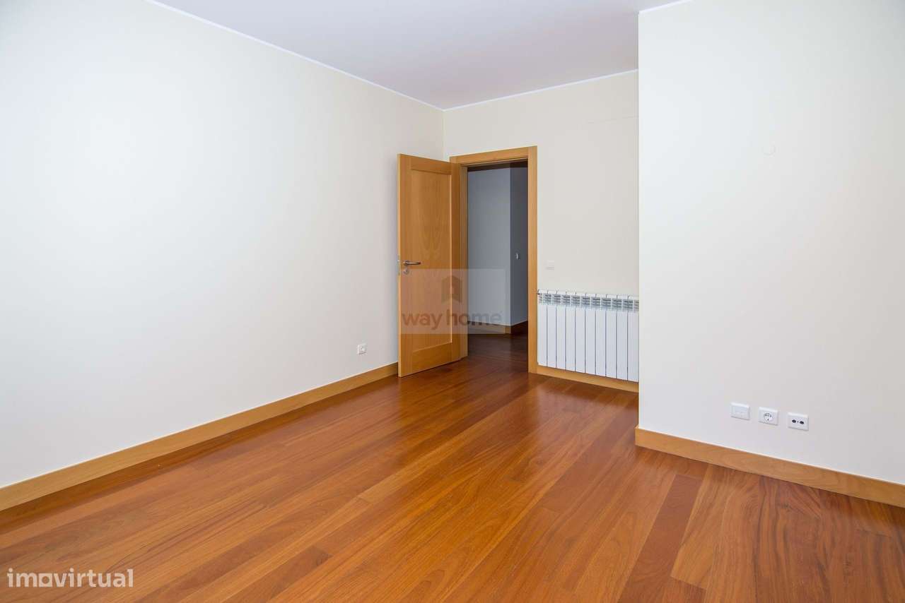 Apartamento T3 | Condomínio Privado Páteo Sá Miranda | Alto de Sto. Am-12