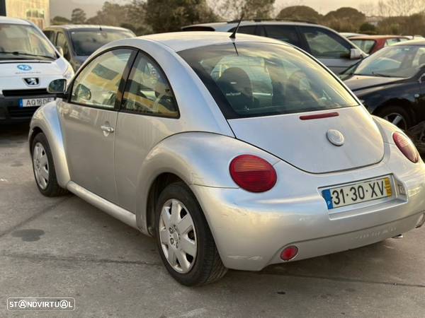 Vw Beetle gasolina de 2000 para peças - 2