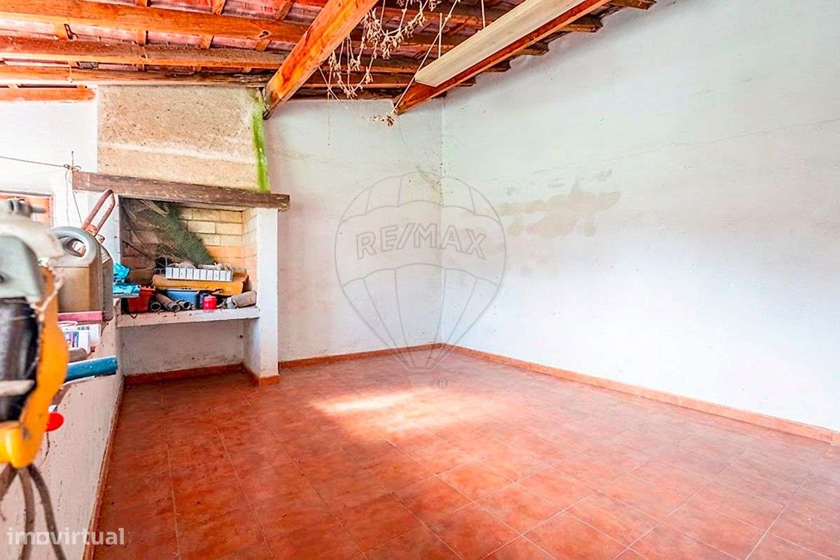 Moradia T4 para venda-5