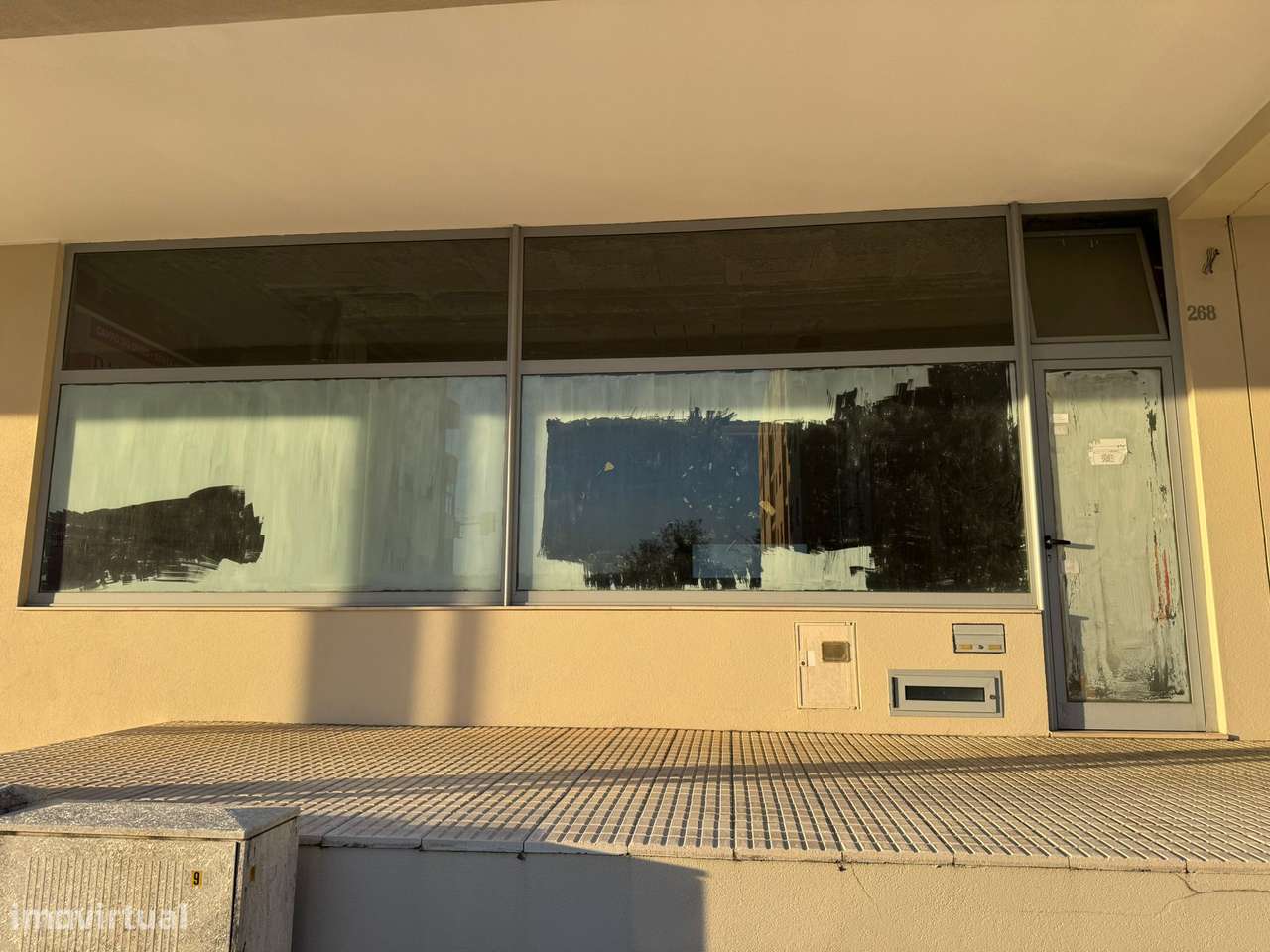 Loja comercial Penafiel para converter em habitação - Grande imagem: 5/9