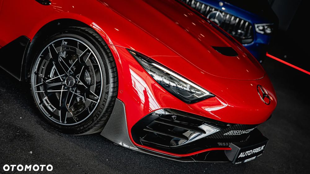 AMG PureSpeed, 1 z 250 szt., 4.0 V8 Biturbo, 585 KM, 800NM