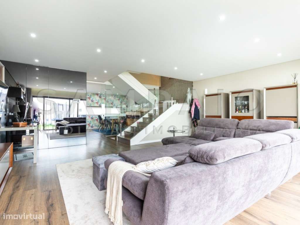 Moradia T3+1 em São Pedro da Cova-8